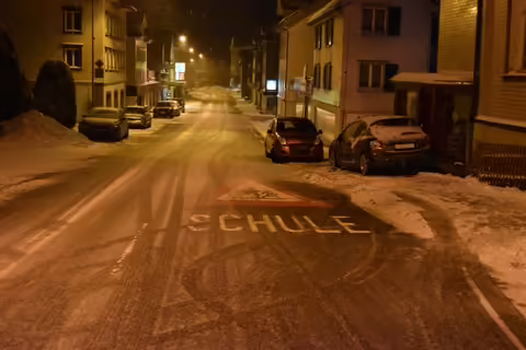 AUTO-SCHLEUDER-UNFALL IN OBERTEGG: 10.000 FRANKEN SCHADEN!