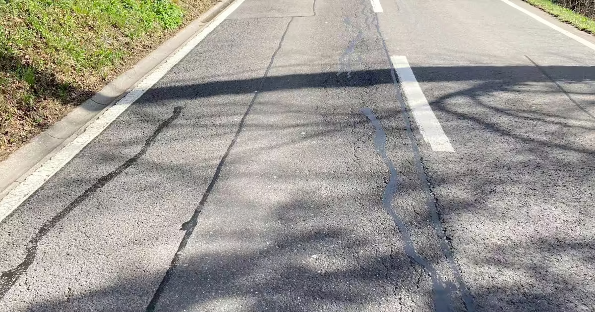 Belagsarbeiten ab Montag: Neuheimerstrasse in Baar wird erneuert!