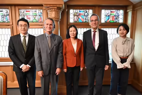 Chinesische Generalkonsulin besucht Appenzell: Ein Tag voller Begegnungen!