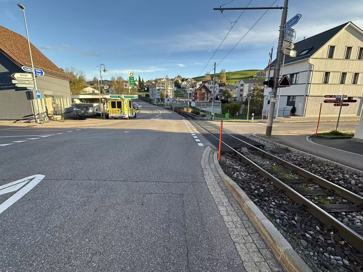 Fahrradunfall in Speicher: Radfahrer verletzt nach Kollision mit Auto!