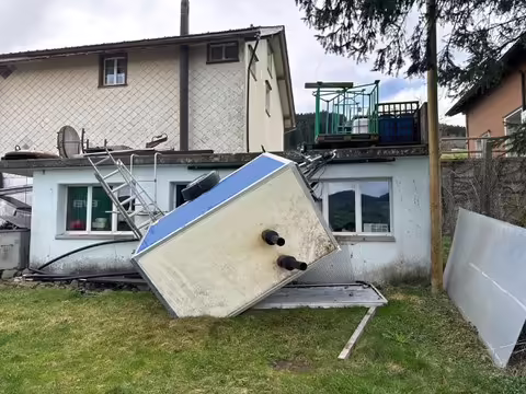 Heizöl-Chaos nach Föhnsturm: Anhänger sorgte für Umweltgefahr!