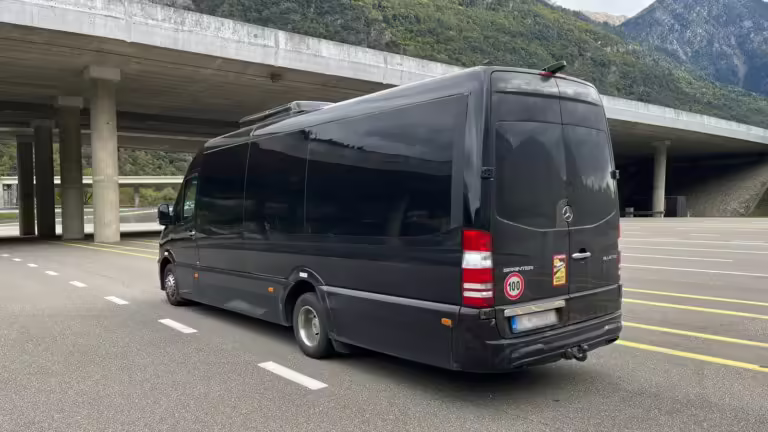 Kabotage-Skandal im Wallis: Ausländischer Reisebus gestoppt!