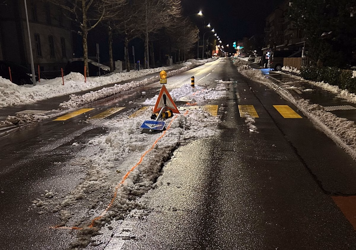 Alkohol am Steuer: Fahrer rammt Inselschutzpfosten in Herisau!