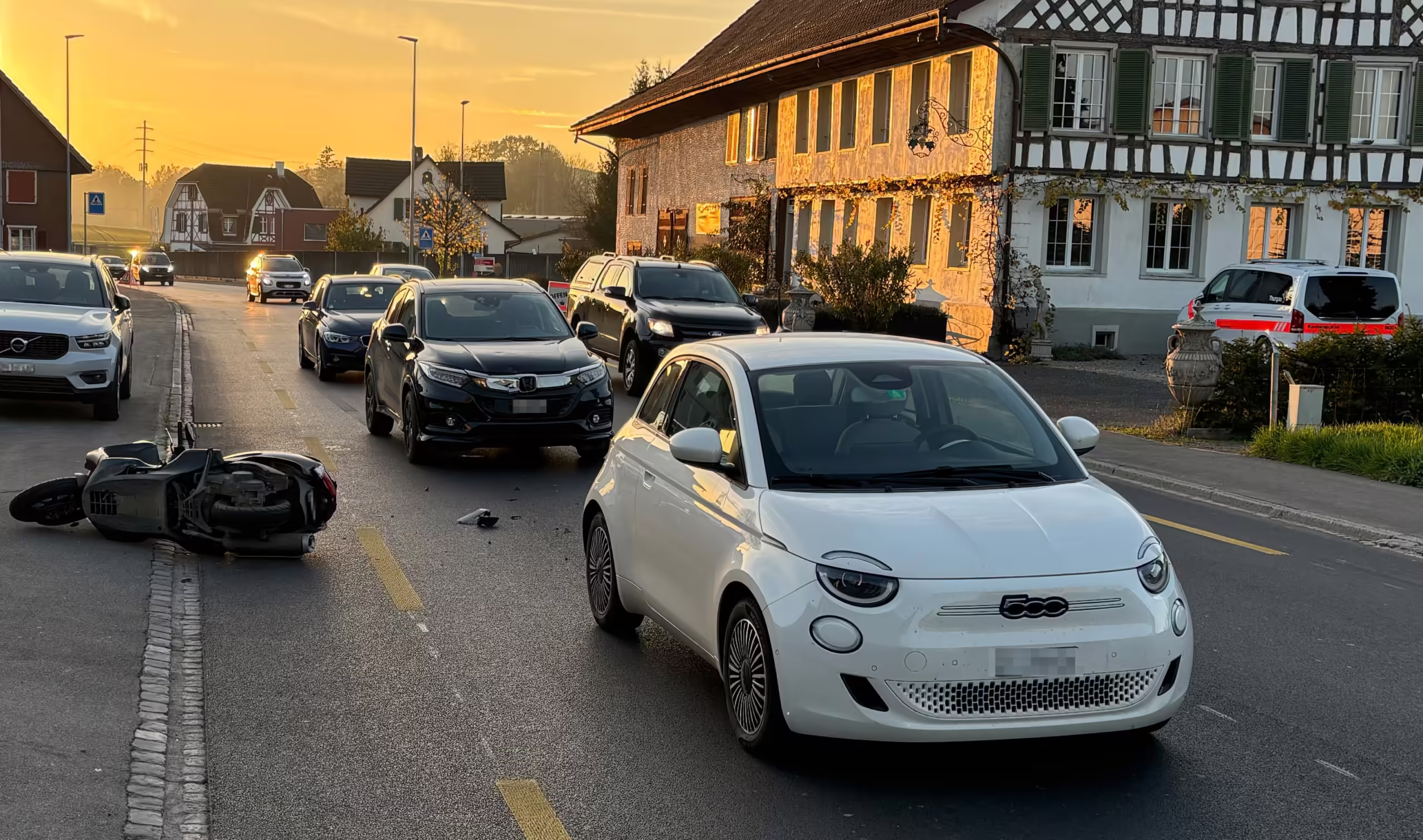Alkoholisierter Autofahrer verursacht schwere Kollision in Riedt!