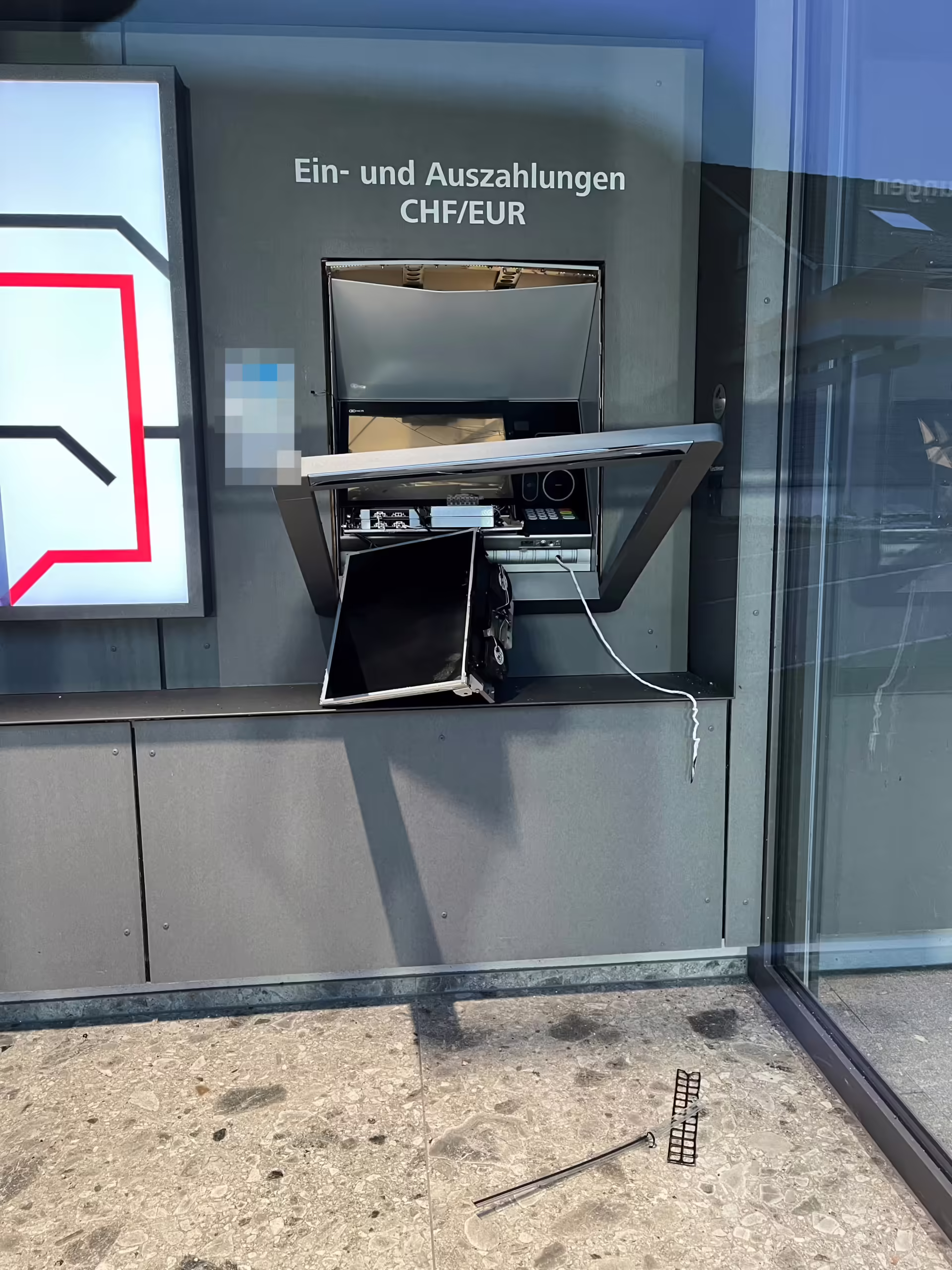 Bancomat in Tobel gesprengt – Täter flüchtet ohne Beute!