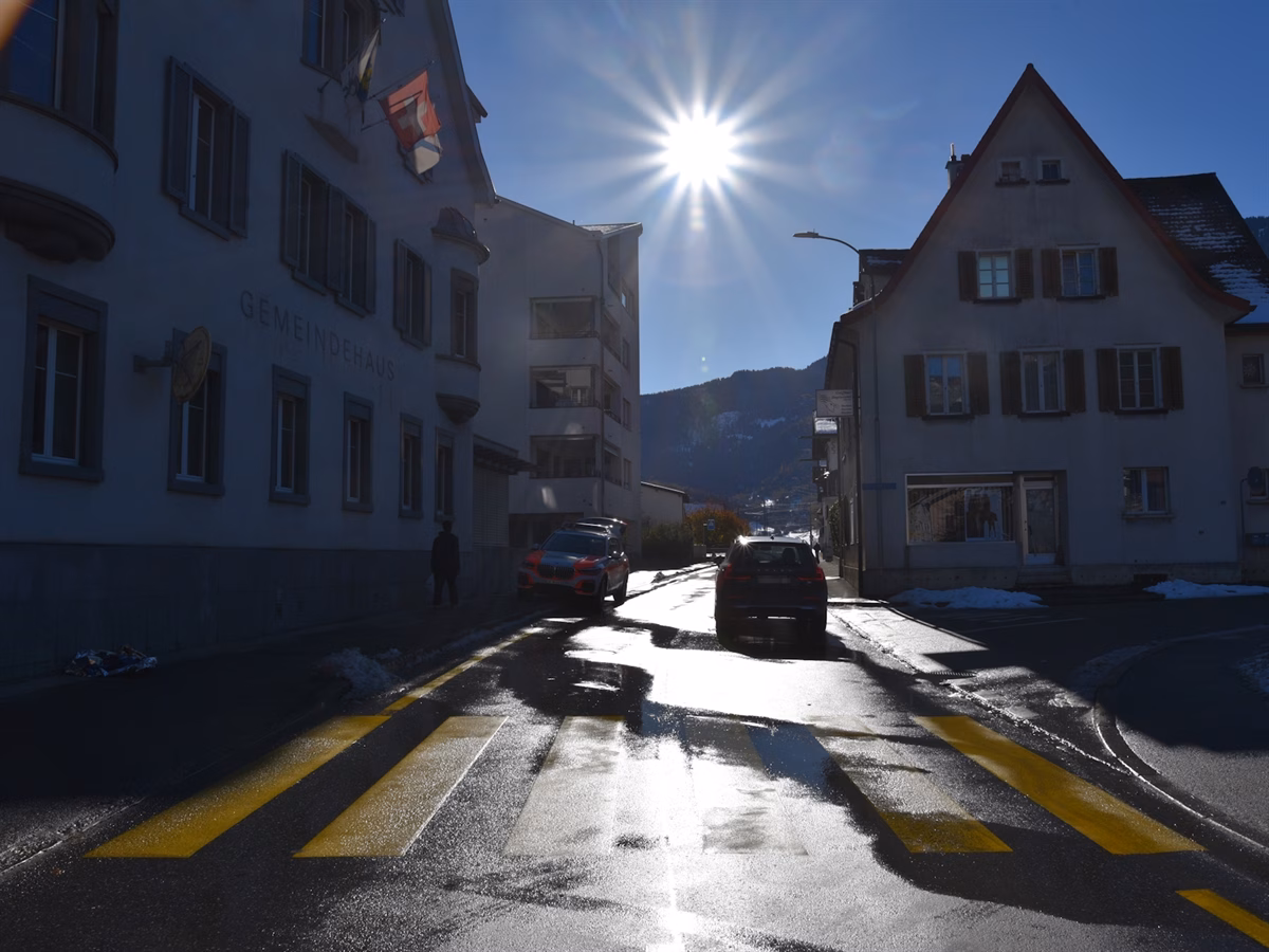 Fussgängerunfall in Bonaduz: 78-Jährige und Hund verletzt!