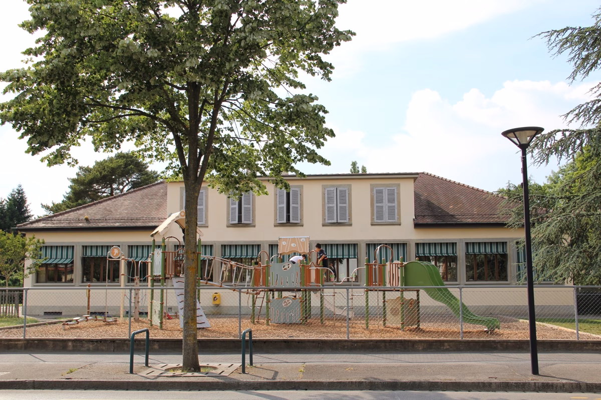 Schutz für Chêne-Bourg: Historische Schule endlich anerkannt!