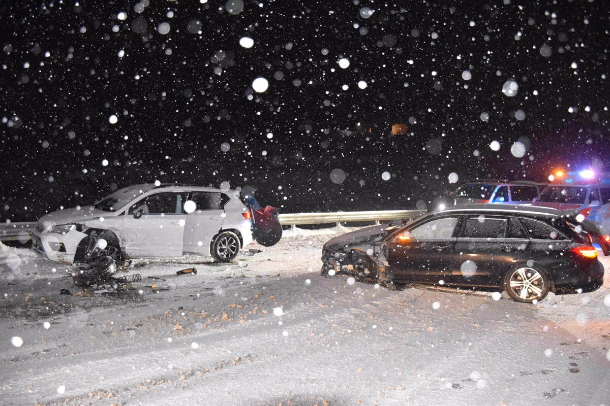Verkehrsunfall auf der Julierstrasse: Drei Verletzte bei Kollision!