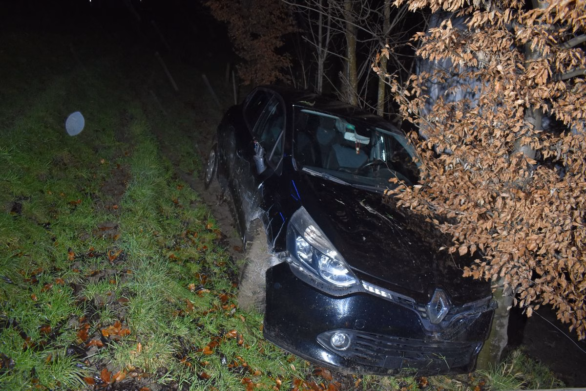 Fahrerflucht nach Sekundenschlaf: Schock-Unfall in Herisau!
