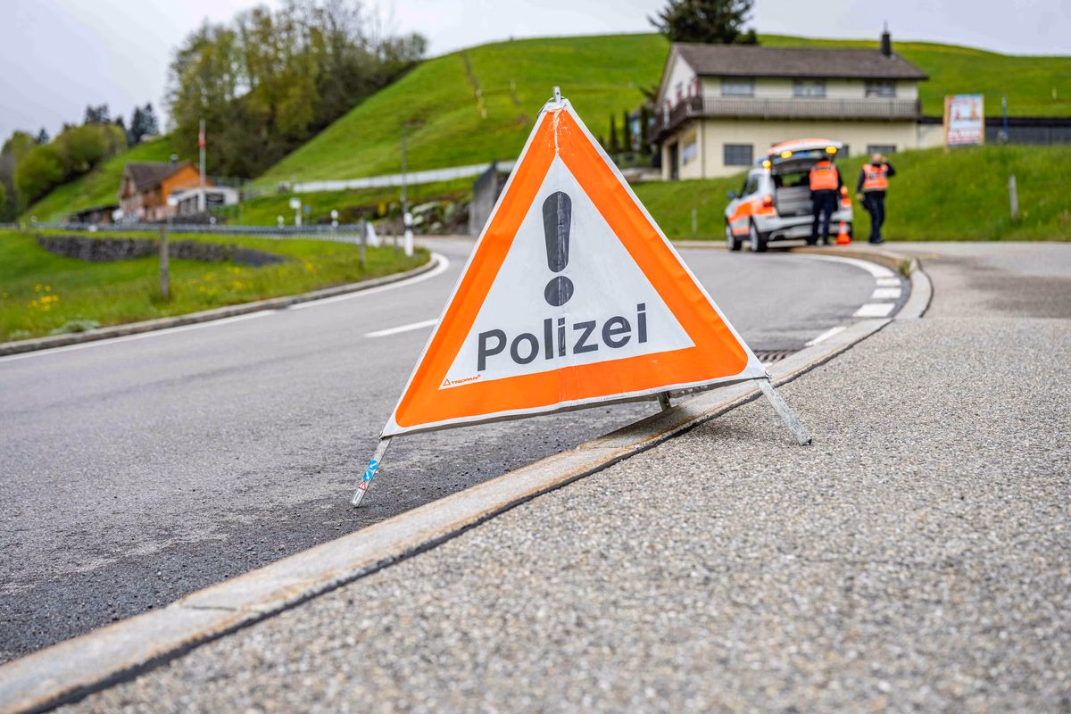 Rennrad-Unfall in Trogen: 40-Jähriger verletzt ins Spital eingeliefert