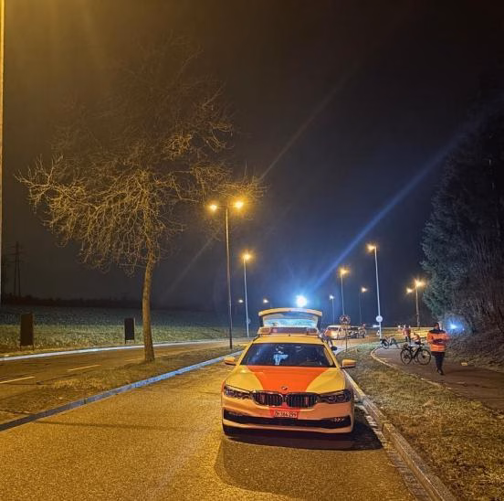 Schwerer E-Bike-Unfall in Dielsdorf: Frau stürzt schwer verletzt