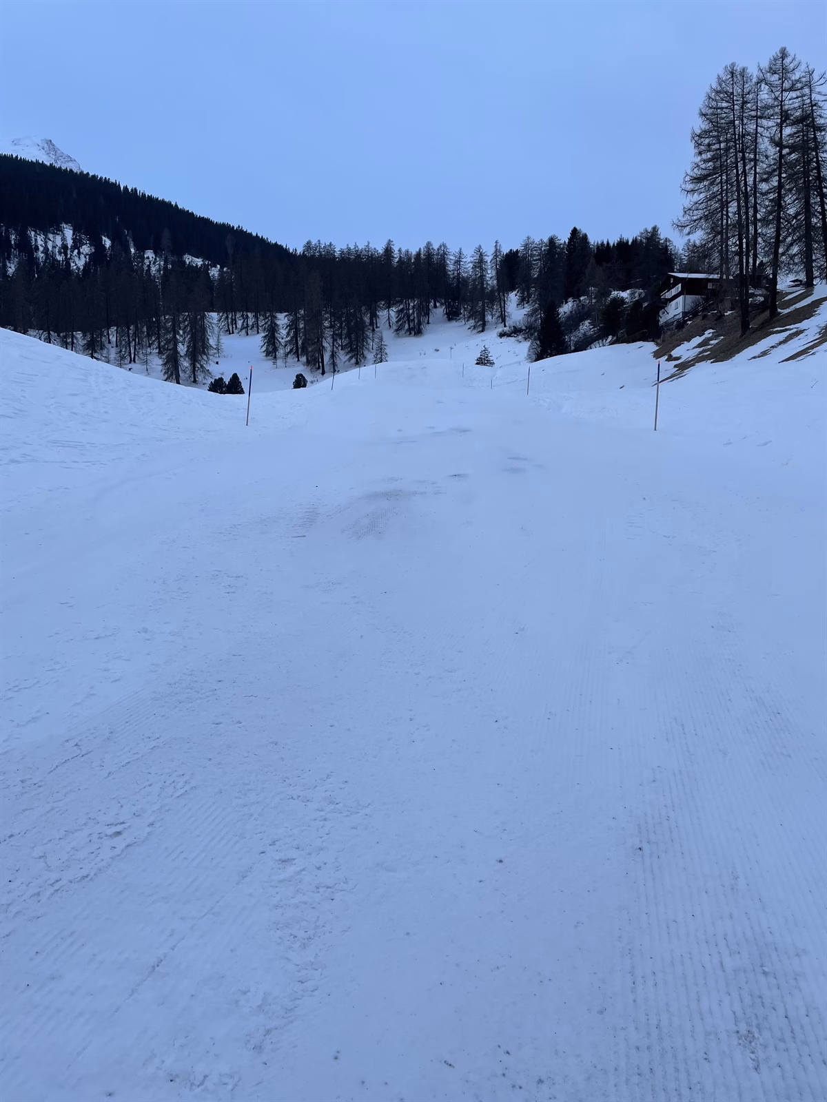 Skifahrer stirbt nach schwerem Unfall in Tschiertschen – Zeugen gesucht!