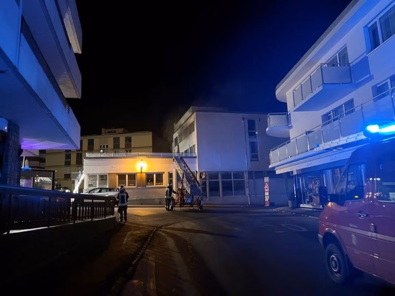 Feuerdrama in Leukerbad: 17 Evakuierte und mehrere Verletzte!