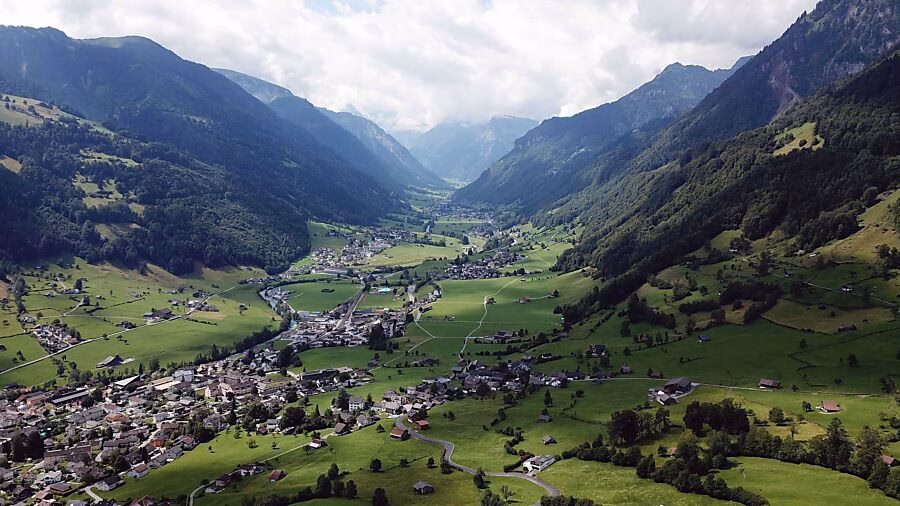 Regierungsrat genehmigt wegweisende Energieplanung für Glarus Süd