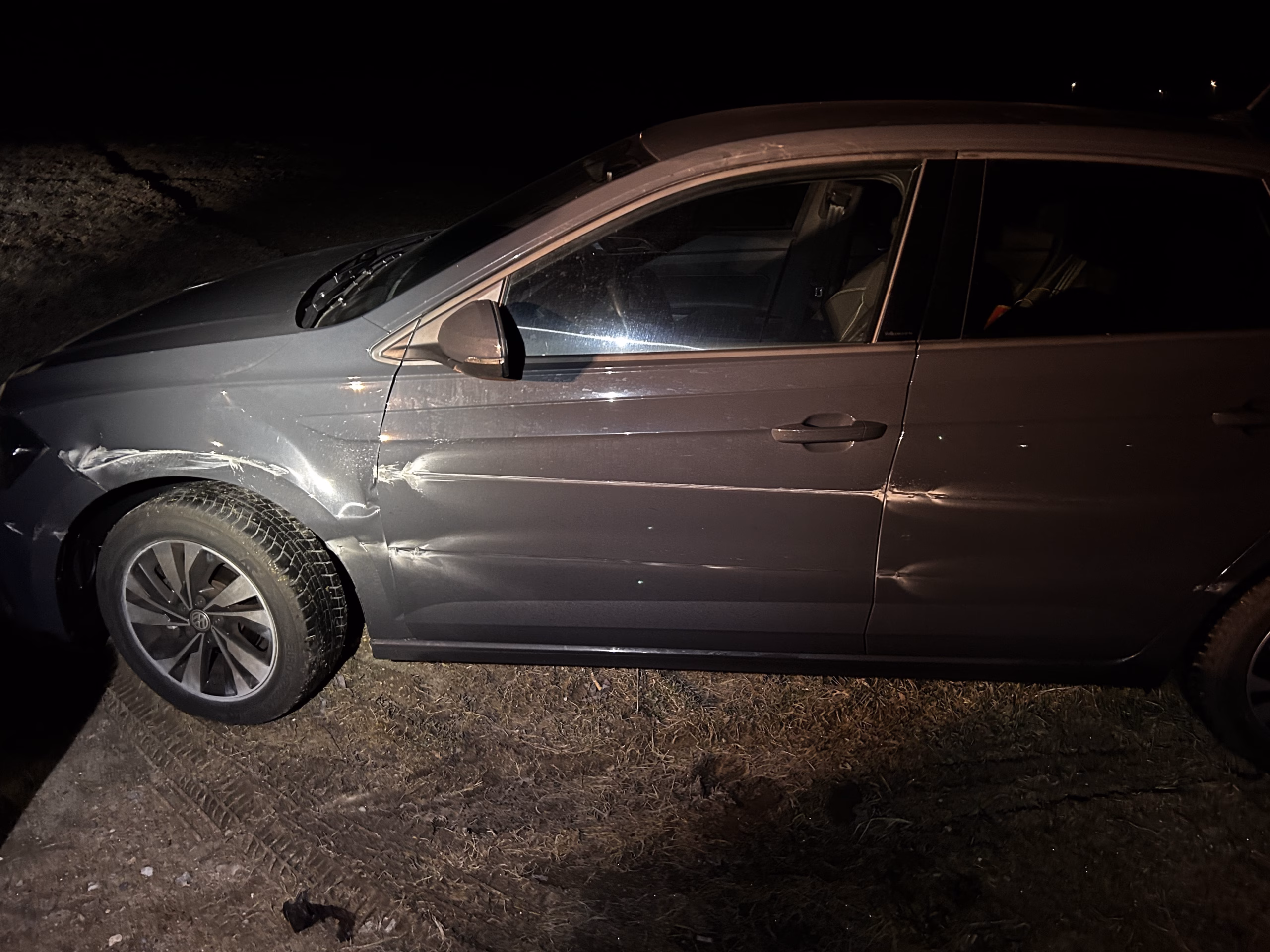Schläfriger Fahrer prallt in Sirnach gegen Leitplanke – unglaublicher Glücksfall!