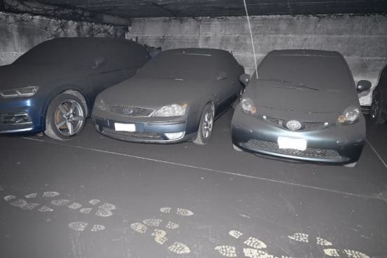 Feuer in Dietikon: Tiefgarage abgebrannt, 40 Autos beschädigt!