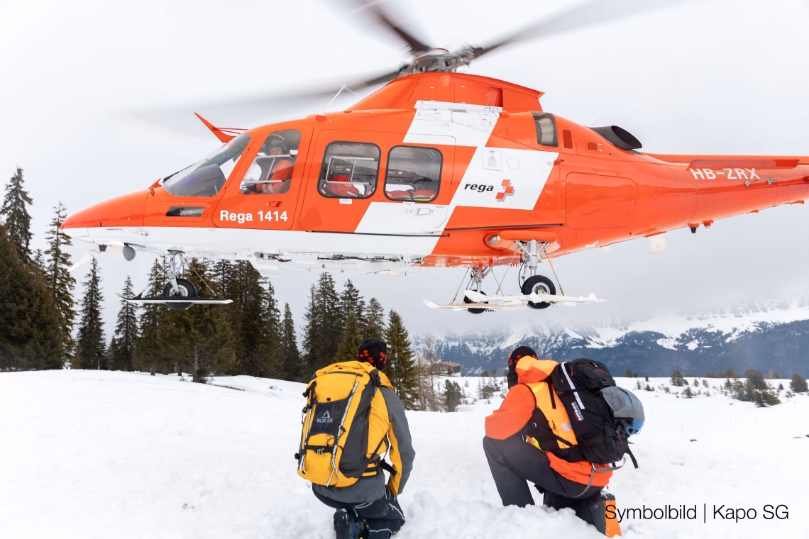 Skifahrerin schwer verletzt: Kantonspolizei sucht Zeugen der Kollision!