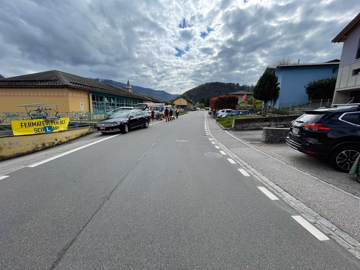 Drama in Castaneda: Trottinettfahrer und Radler bei Crash verletzt!
