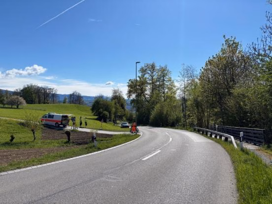 E-Bike-Unfall auf Bergstrasse: 63-Jährige schwer verletzt!
