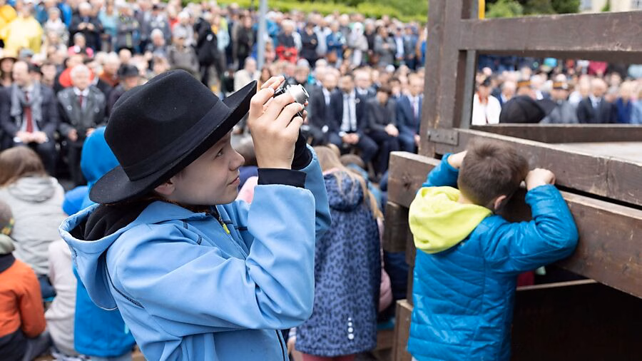 Landsgemeinde Glarus: Neues Portal bringt Einblicke und Transparenz!