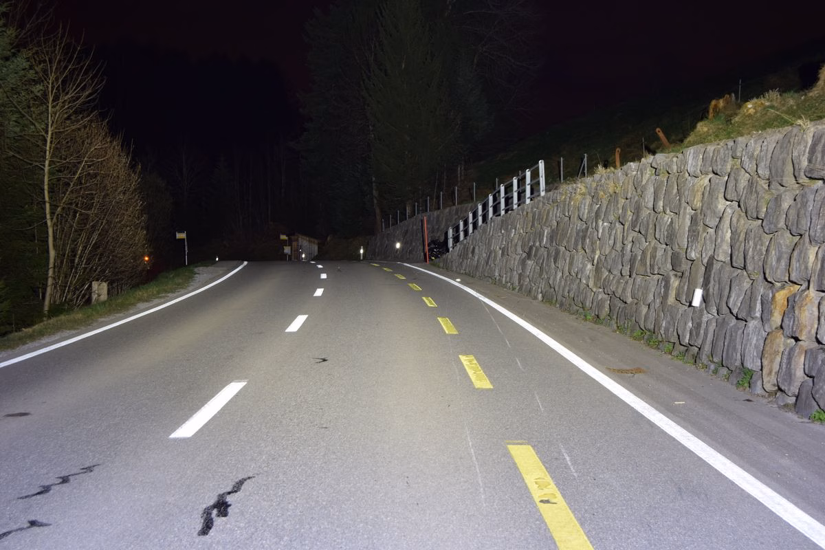 Motorradunfall in Wald: 21-Jähriger verletzt und ins Krankenhaus gebracht