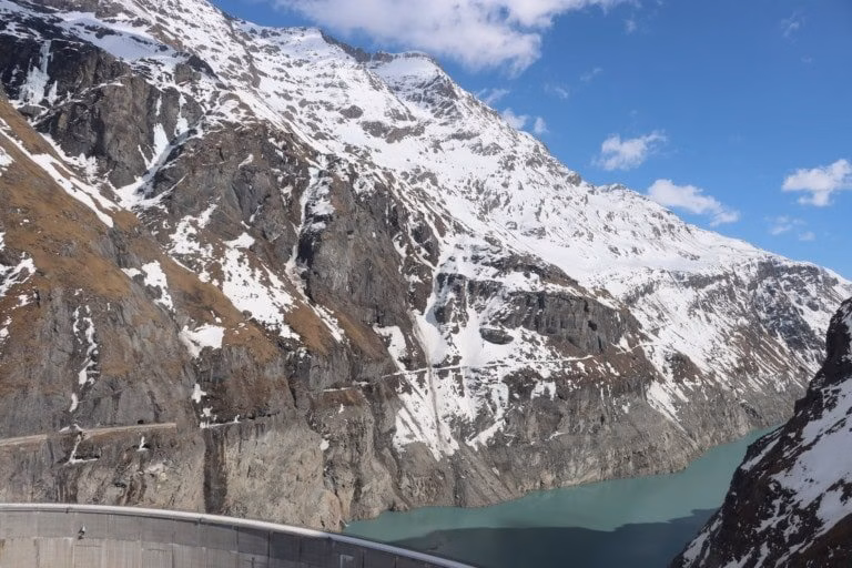 Tödlicher Lawinenunfall in Mauvoisin: Ski-Tourengeher stirbt tragisch
