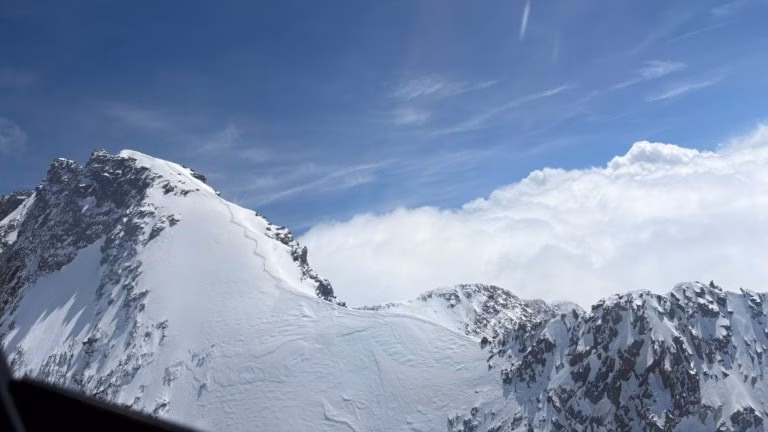 Tödlicher Sturz bei Dufourspitze: Alpinist stirbt bei Skitour!