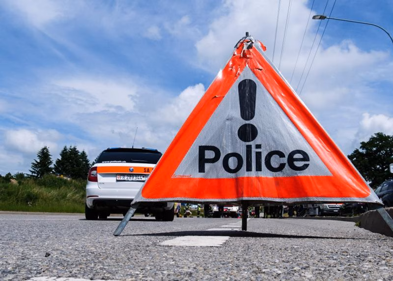 Tragischer Radunfall in St-Aubin: 48-Jähriger stirbt nach Sturz!
