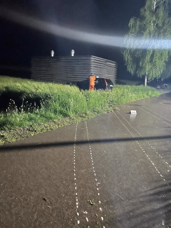 Drama im Regen: Autounfall bei Oetwil - Vier Verletzte!