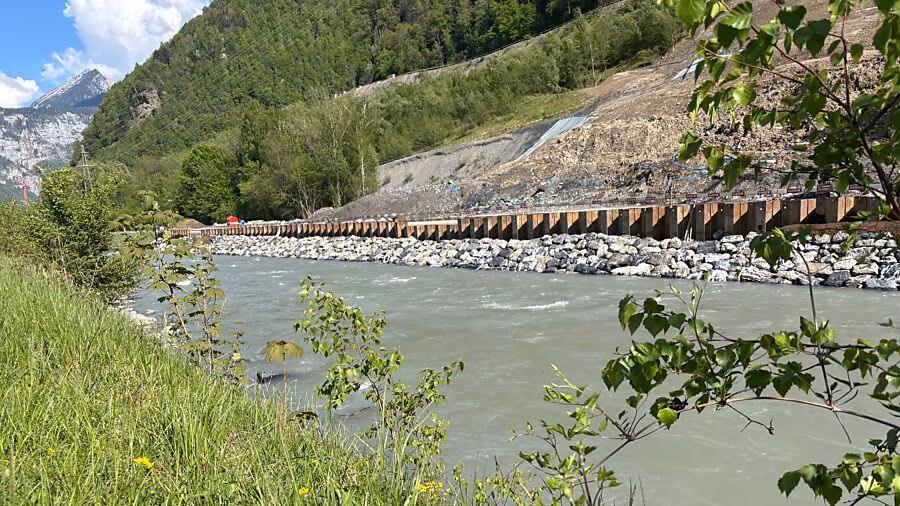 Erdrutsch in Glarus Nord: Ufer des Escherkanals jetzt wieder stabil!