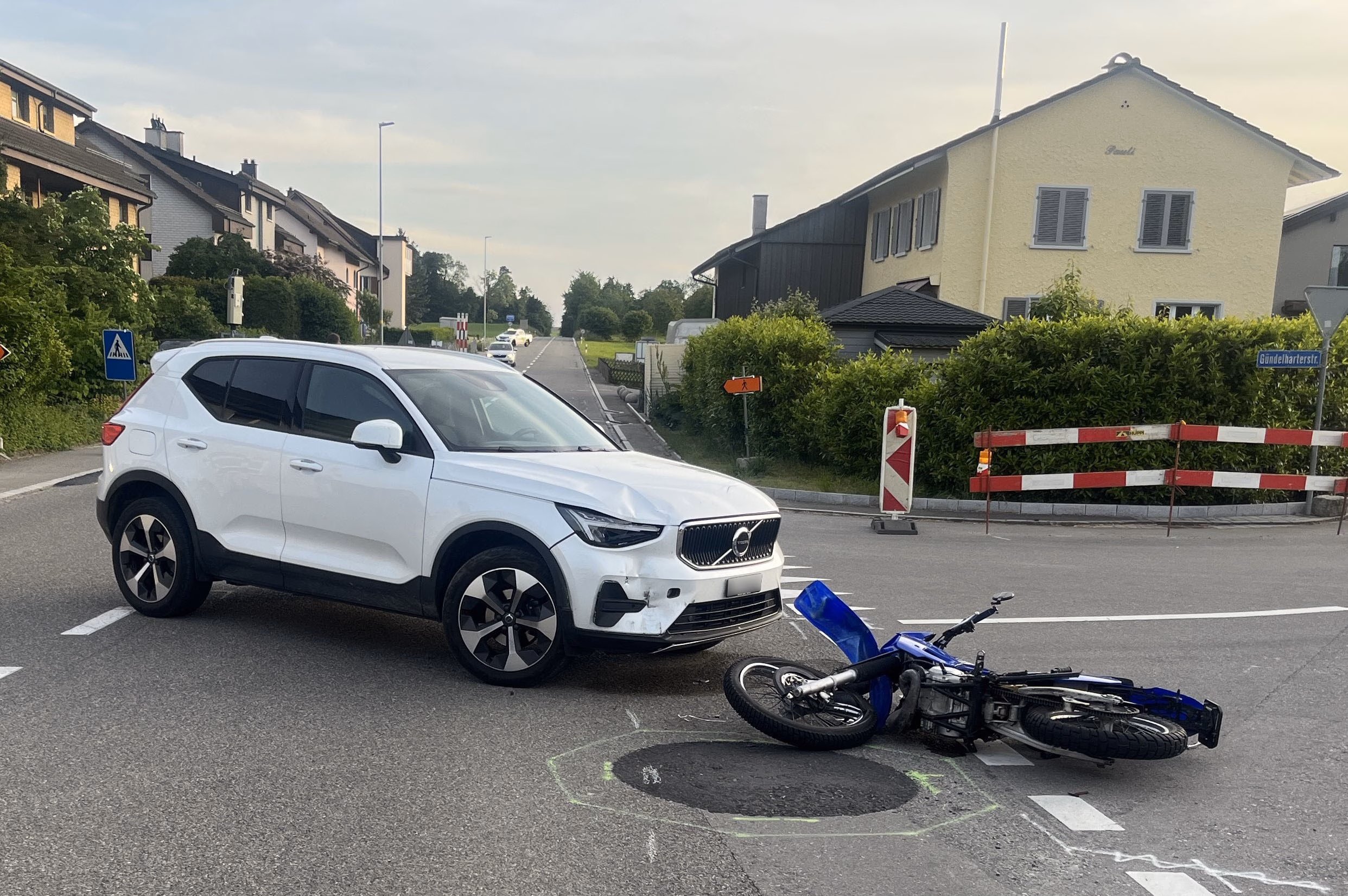 Motorradfahrer bei Unfall in Hörhausen verletzt – Kantonspolizei ermittelt!