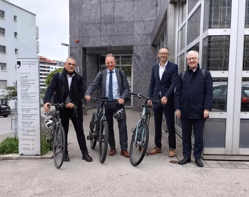 Staatsräte treten in die Pedale: «Bike to Work» fördert Gesundheit!