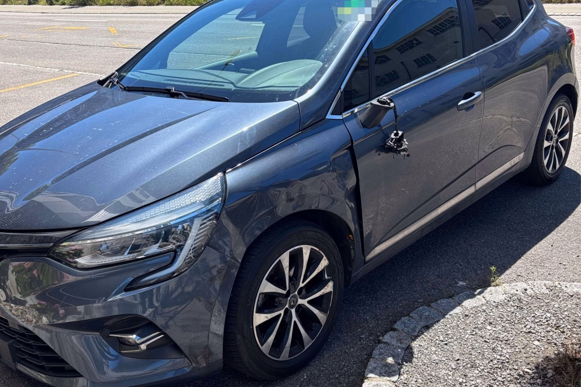 Alkohol am Steuer: 51-Jähriger verursacht Unfall und flüchtet!