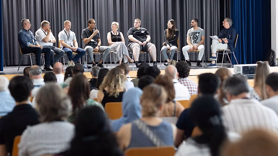 Chancen für Migranten: Berufliche Bildung im Fokus des Migrationsforums