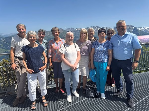 Lehrkräfte feiern neue Lebensabschnitte beim Ausflug aufs Stanserhorn