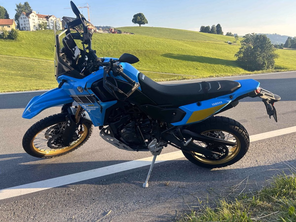 Motorradfahrer stürzt in Wald: Erste Bilder vom Unfall!