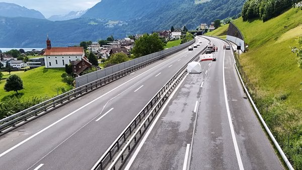 Tödlicher Motorradunfall auf A2: Autobahn stundenlang gesperrt!