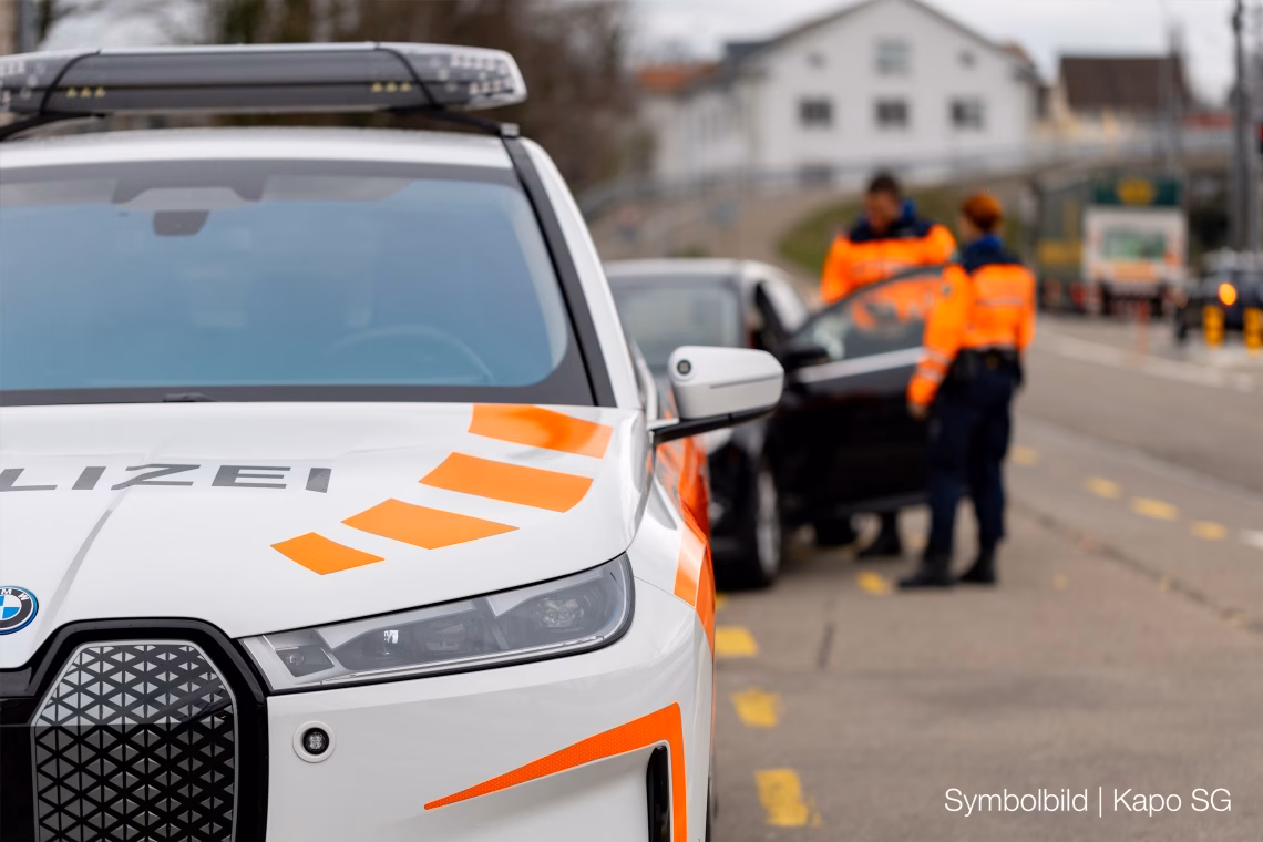 Verkehrskontrollen in Rorschach: Vier Anzeigen wegen Lärm und Verstößen!