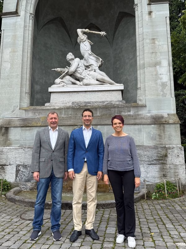 Wichtiger Austausch: Caroni zu Besuch in Nidwalden mit spannenden Themen!