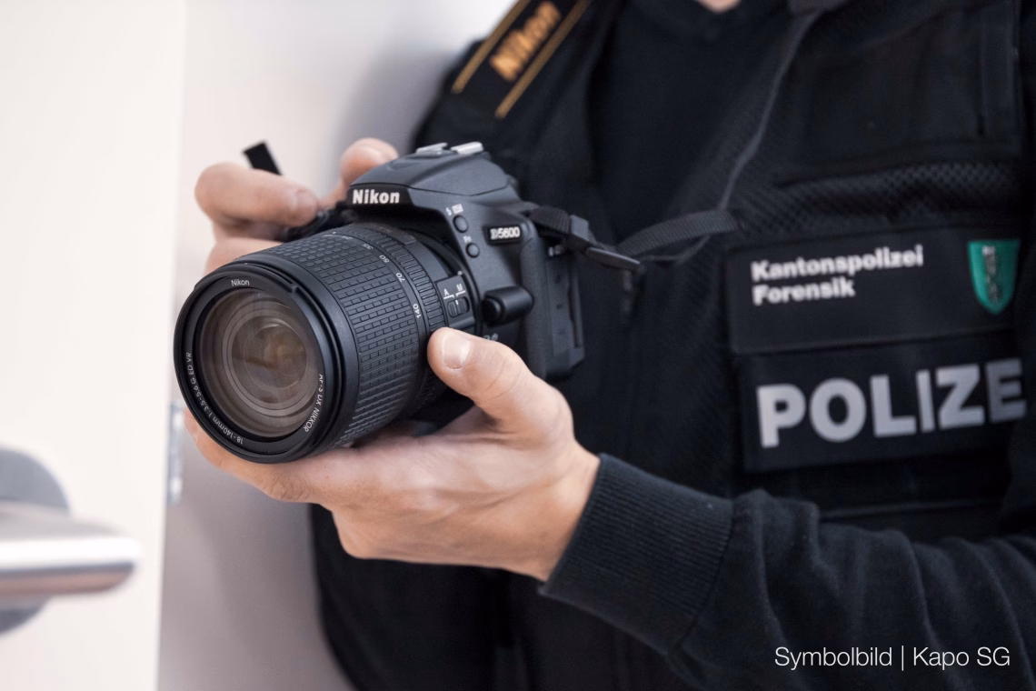 Einbruch in Wattwil: Unbekannte stehlen Bargeld und hinterlassen Chaos!
