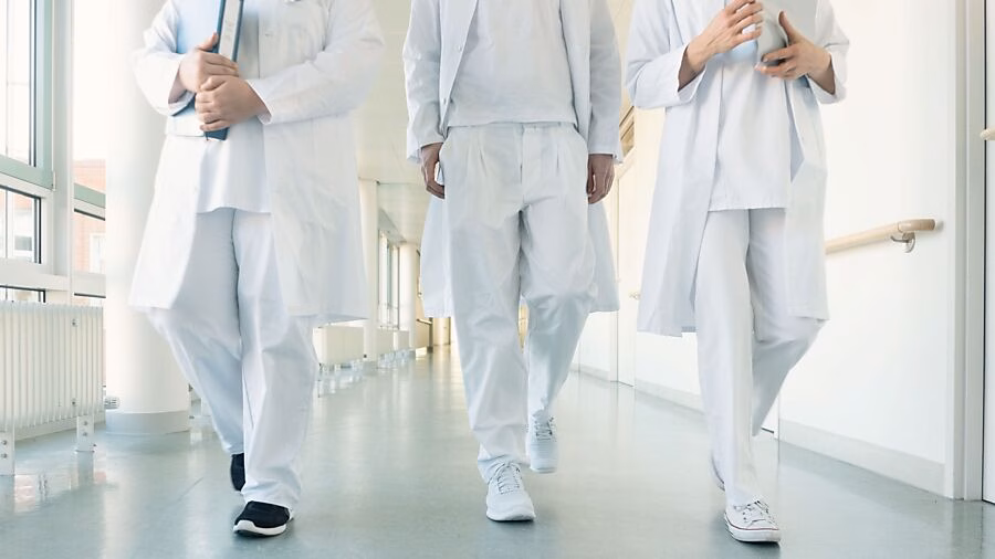 Glarus startet Vernehmlassung: Revolution im Gesundheitswesen erwartet!