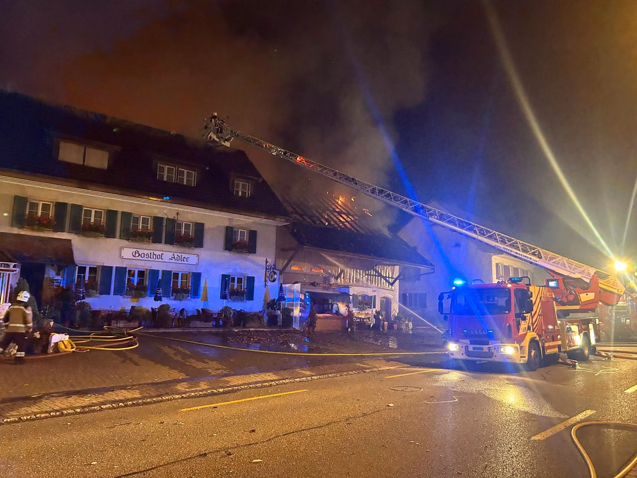 Großbrand in Gipf-Oberfrick: Gasthof Adler komplett zerstört!