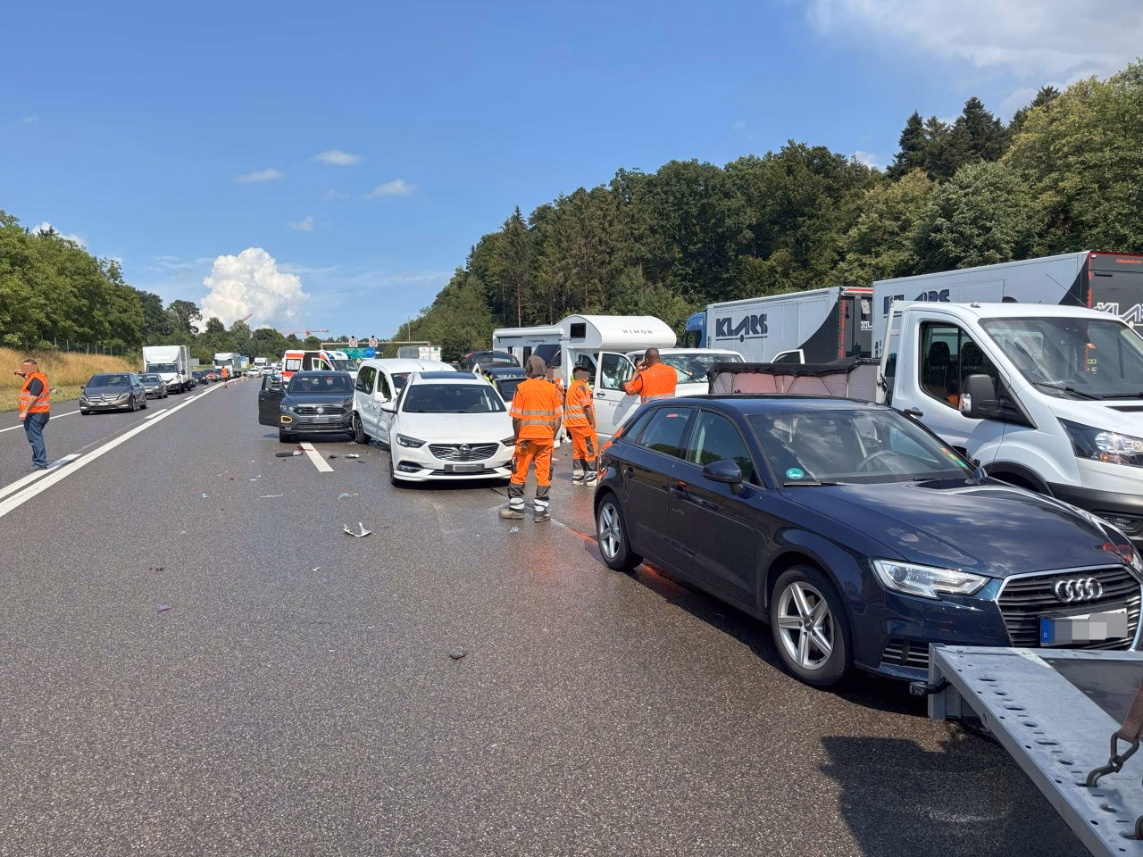 Massenschaden auf A1: Verletzte bei Auffahrunfall in Birmenstorf!