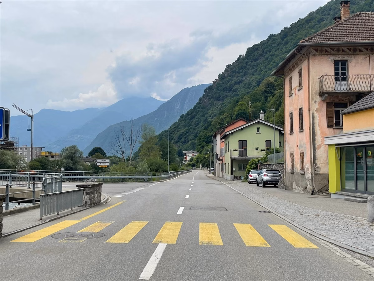 Raser in Roveredo geschnappt: 101 km/h in der 50er-Zone!