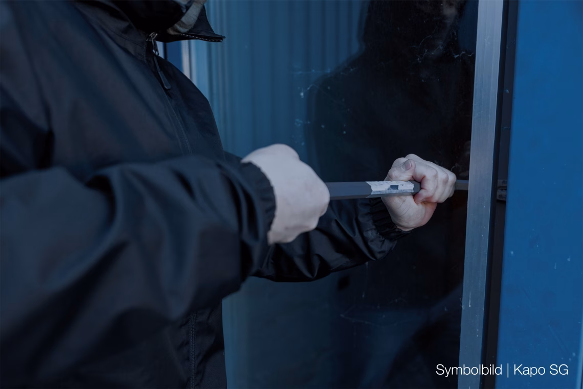 Einbruch im Kirchgemeindehaus: Täter klauen Snacks und Getränke!
