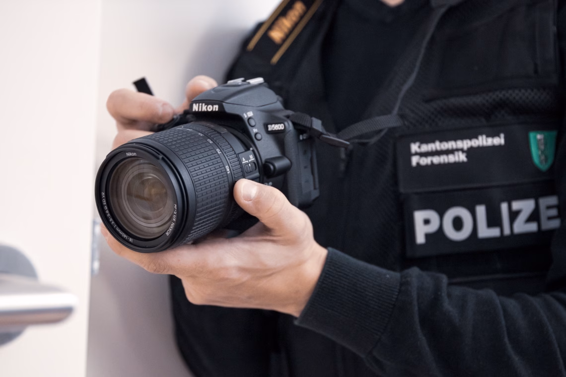 Einbruch in Glacewagen: Räuber stehlen hunderte Franken in Widnau!