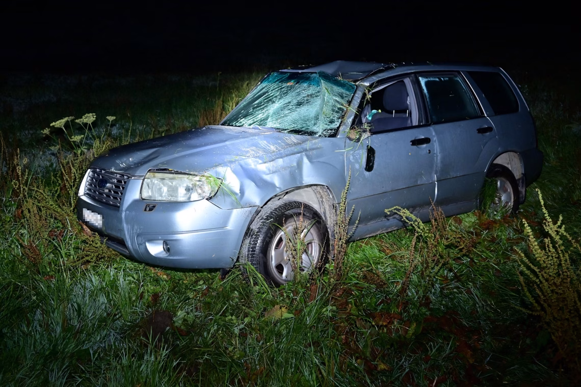 Fahrunfähiger 26-Jähriger überschlägt sich auf Kohlschlagerstrasse!