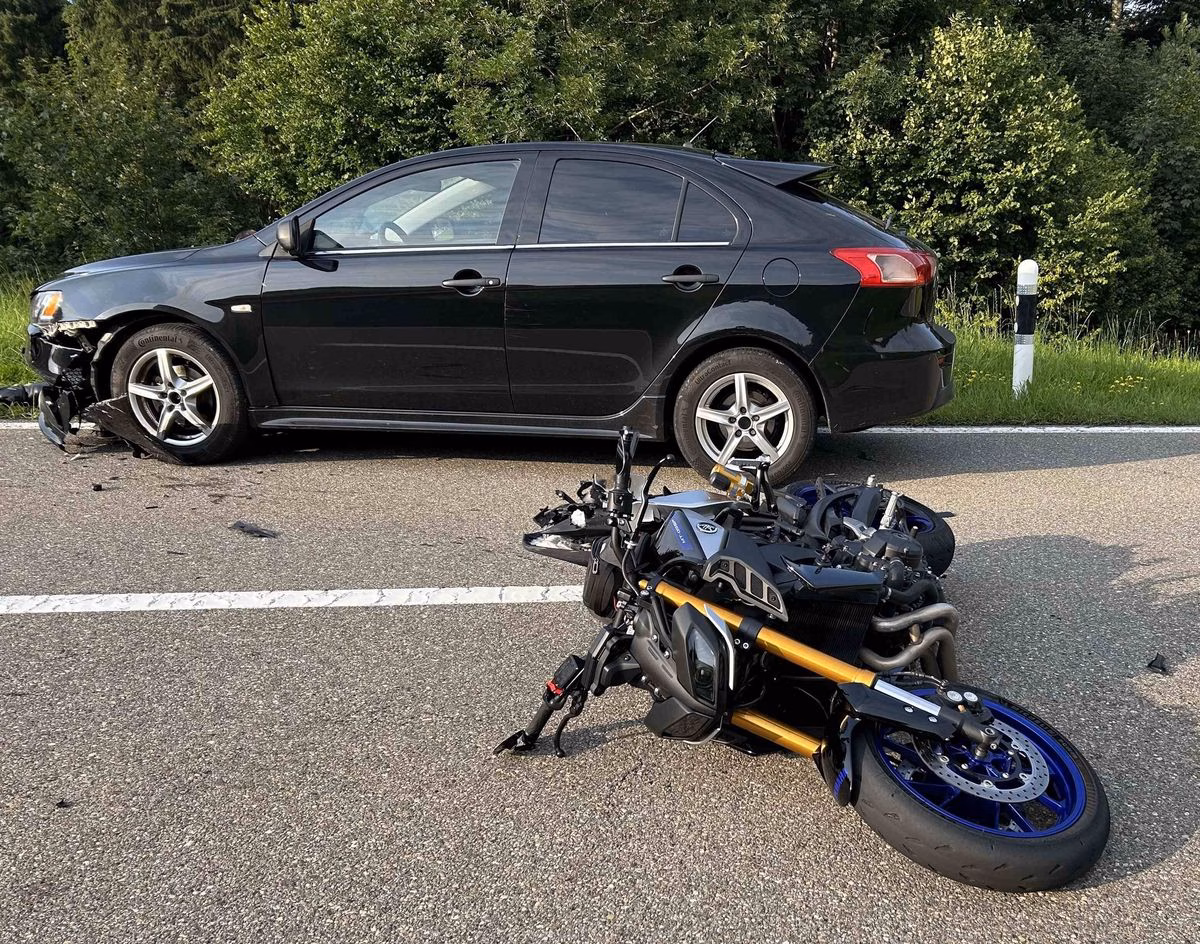 Schwerer Motorradunfall in Speicher: Fahrer schwer verletzt!