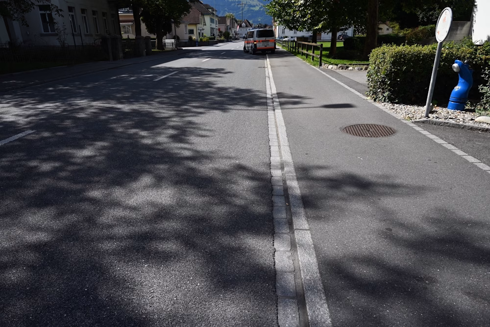 79-Jähriger stürzt mit E-Bike – schwer verletzt ins Spital gebracht!