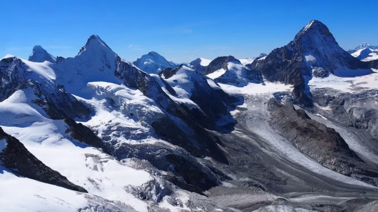 Alpinist stürzt tödlich vom Zinalrothorn – Tragödie auf dem Berg!